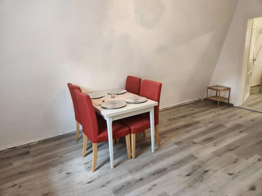 Tor Stay - Charmante 2 Zimmer Apartment Ansbach Eksteriør bilde