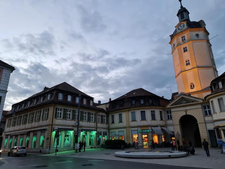 Tor Stay - Charmante 2 Zimmer Apartment Ansbach Eksteriør bilde